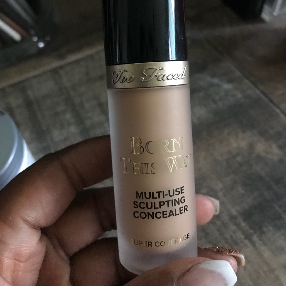 Too Faced Born This Way Multi-Use Concealer :Honey